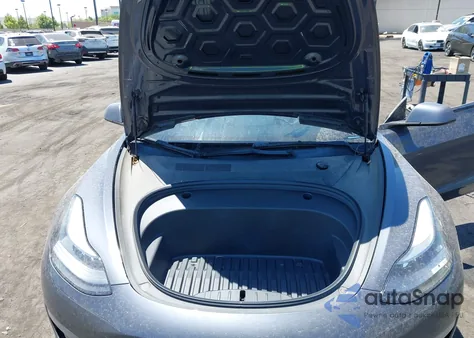 2022 Tesla Model 3 Performance Dual Motor All-Wheel Drive z USA, uszkodzony, nr VIN 5YJ3E1EC6NF201191